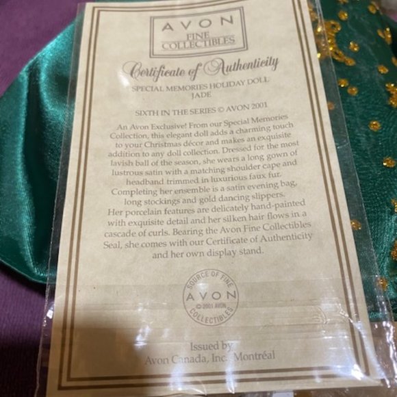 "JADE" Special Memories Holiday Porcelain Doll AVON - Picture 13 of 16